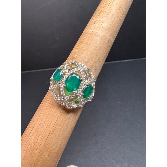 Synthetic emerald CZ sterling silver cocktail ring size 9 - Picture 14 of 15